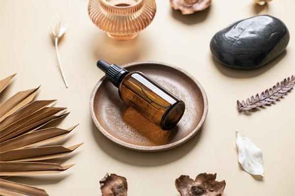 Liệu pháp hương thơm và Luân xa: Hài hòa năng lượng cơ thể (P1)